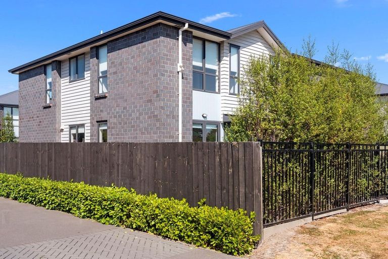 Photo of property in 14/14 Buffon Street, Waltham, Christchurch, 8023
