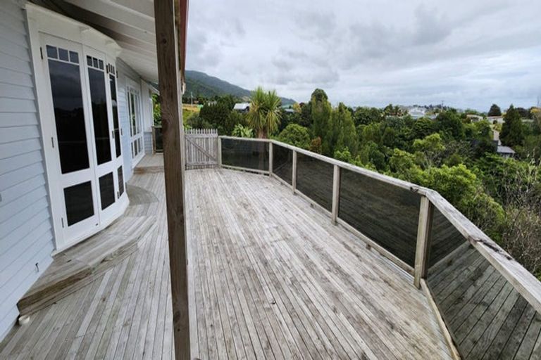 Photo of property in 123 Wairau Road, Oakura, 4314