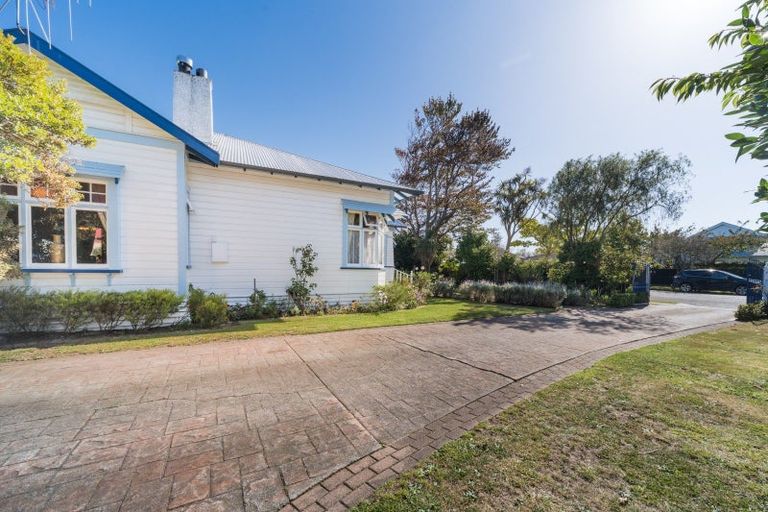 Photo of property in 136 Russell Street, Palmerston North, 4414