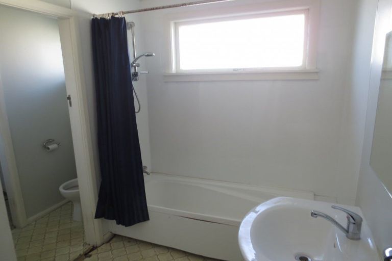 Photo of property in 68 Argyle Avenue, Takaro, Palmerston North, 4410