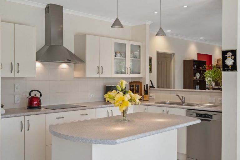 Photo of property in 2 De Castro Drive, Blenheim, 7201
