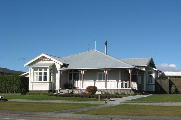 Photo of property in 124 Fitzherbert Street, Hokitika, 7810