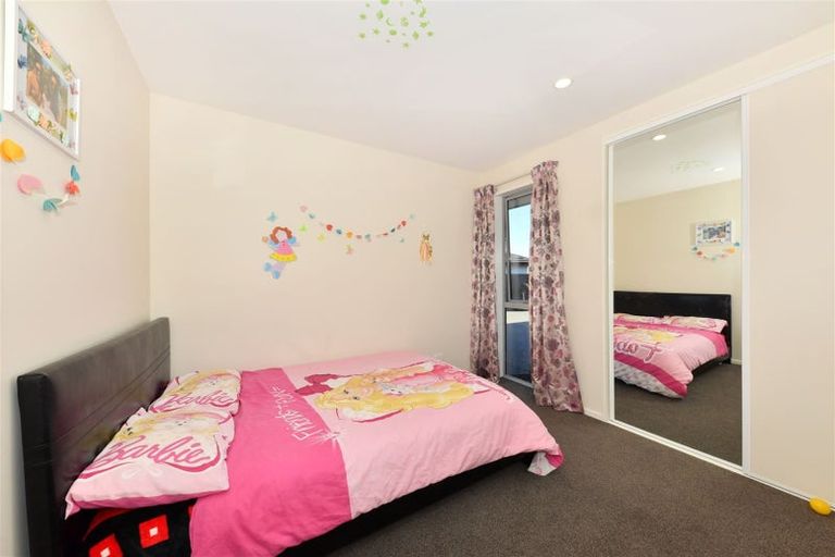 Photo of property in 21 Pistacia Place, Hornby, Christchurch, 8025