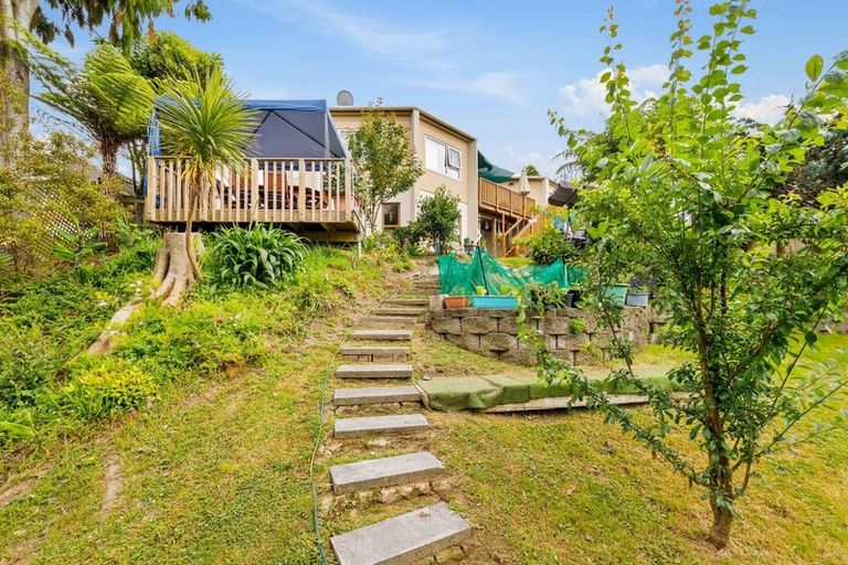 Photo of property in 119 Colwill Road, Massey, Auckland, 0614