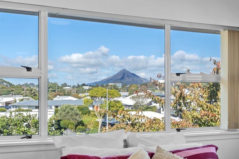 Photo of property in 266b Courtenay Street, Strandon, New Plymouth, 4312