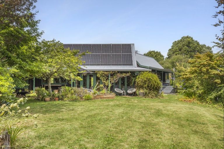 Photo of property in 174 Nuttall Road, Upper Moutere, 7173