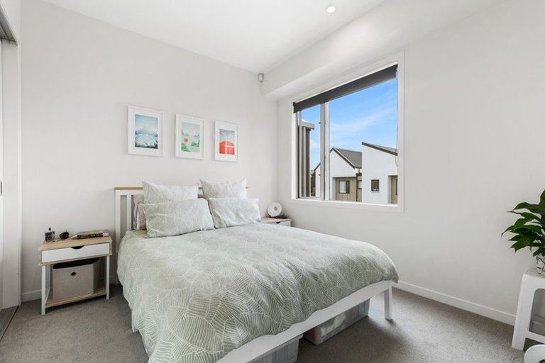 Photo of property in 4/28 Nevill Road, Hobsonville, Auckland, 0616