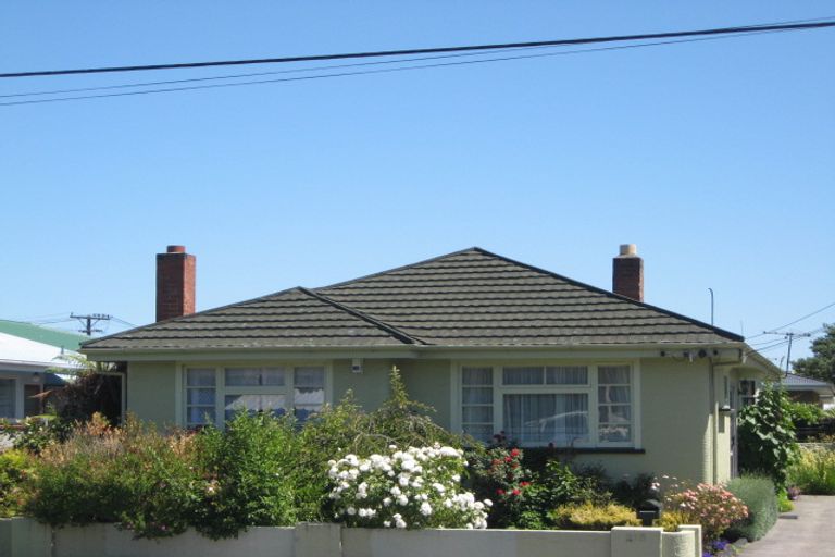 Photo of property in 215 Selwyn Street, Spreydon, Christchurch, 8024
