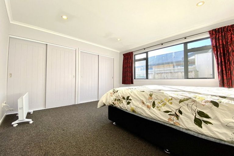 Photo of property in 3a Oxford Crescent, Ebdentown, Upper Hutt, 5018