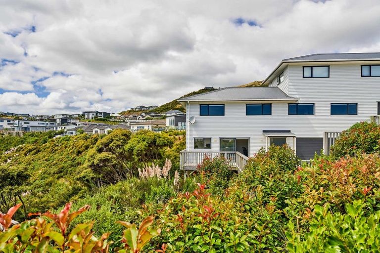 Photo of property in 11a Polestar Lane, Whitby, Porirua, 5024