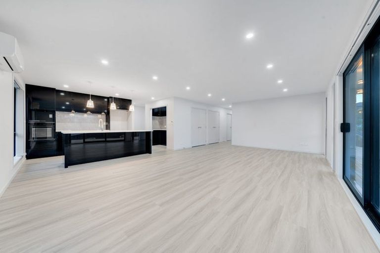 Photo of property in 14 Thomason Crescent, Pokeno, 2402