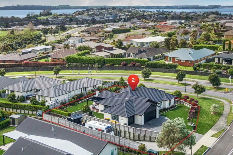 Photo of property in 2 Olive Close, Omokoroa, 3114