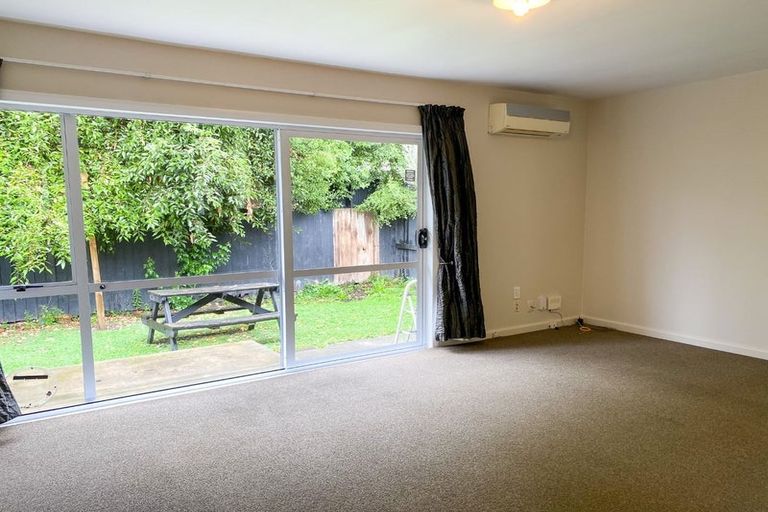 Photo of property in 2/69a Mandeville Street, Riccarton, Christchurch, 8011