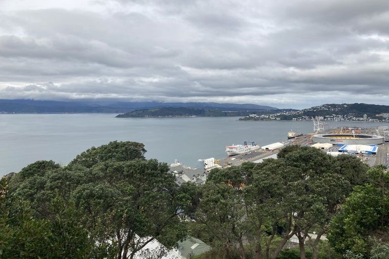 Photo of property in 12 Anne Street, Wadestown, Wellington, 6012