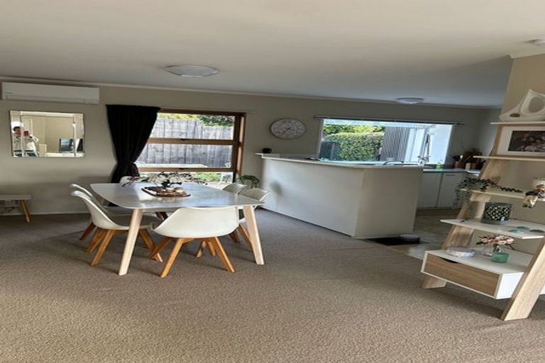 Photo of property in 1/9 Belmere Rise, Farm Cove, Auckland, 2012