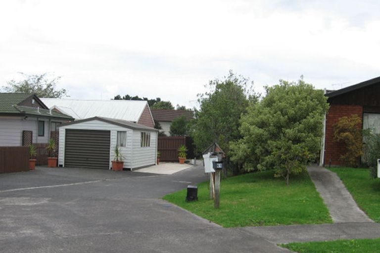 Photo of property in 61 Hassan Drive, Massey, Auckland, 0614