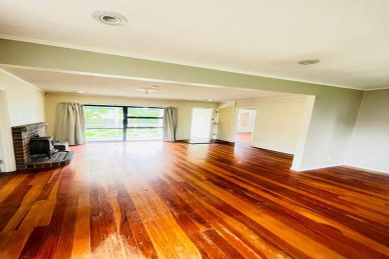 Photo of property in 2/12 Christmas Road, Manurewa, Auckland, 2102