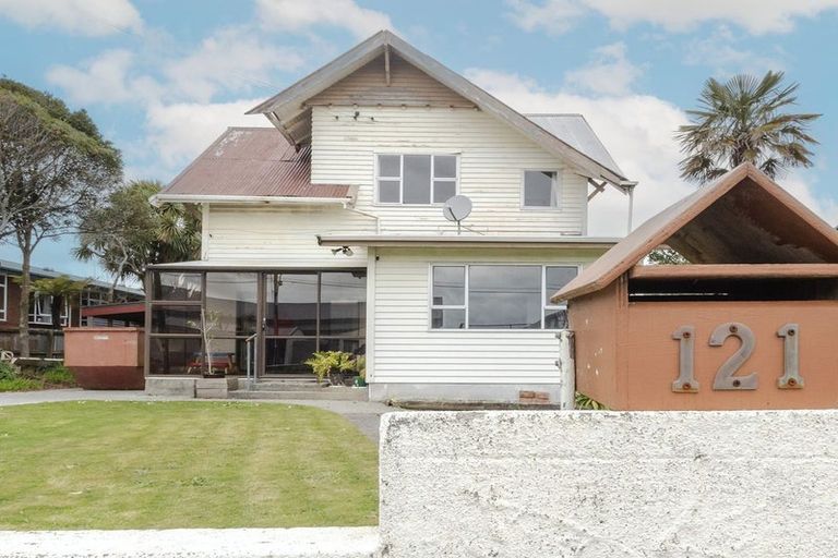 Photo of property in 121 Shakespeare Street, Greymouth, 7805