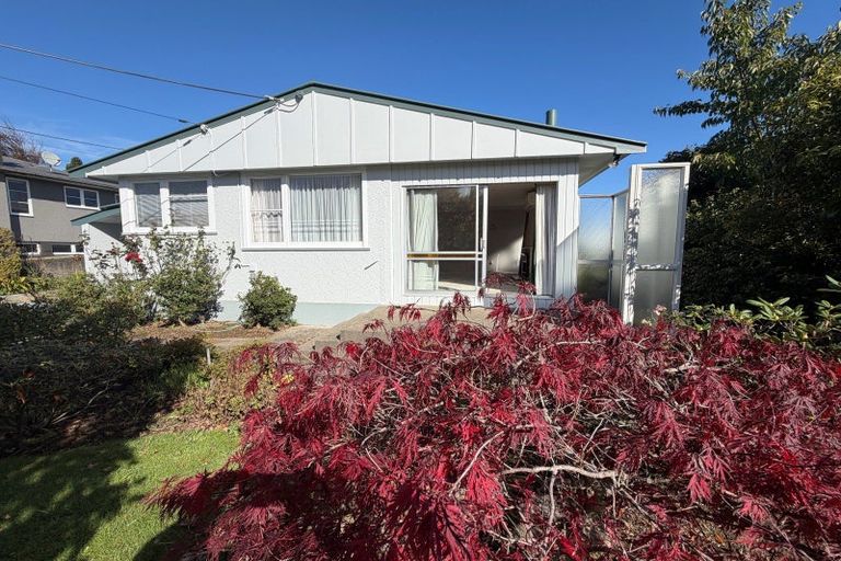 Photo of property in 9 Chamberlain Street, Dannevirke, 4930