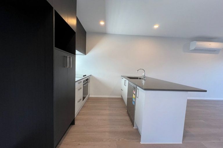 Photo of property in 7 Whati Lane, Henderson, Auckland, 0612