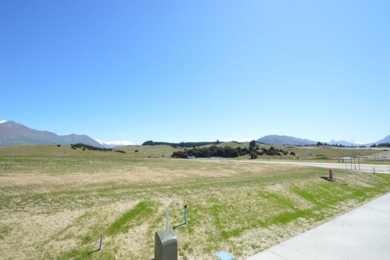 Photo of property in 59 Mount Nicholas Avenue, Wanaka, 9305