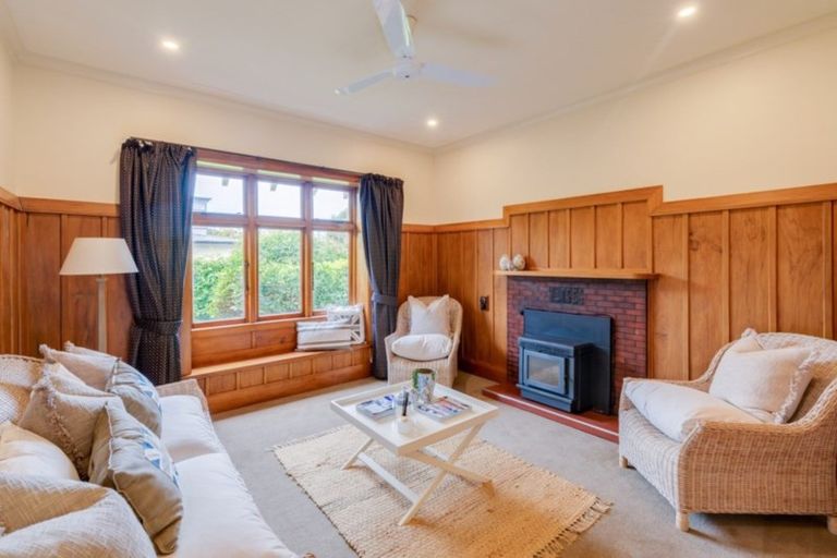 Photo of property in 96 Saint Martins Road, Saint Martins, Christchurch, 8022