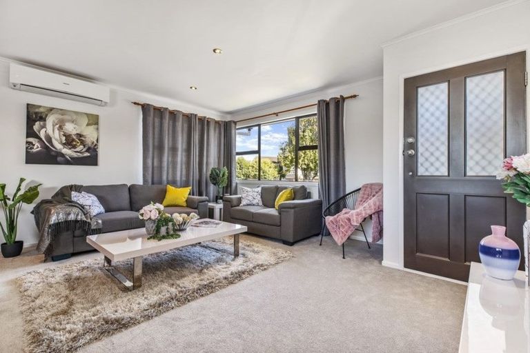 Photo of property in 57 Heybridge Street, Manurewa, Auckland, 2102