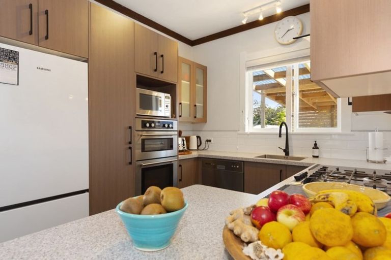 Photo of property in 93 Galloway Street, Hamilton East, Hamilton, 3216