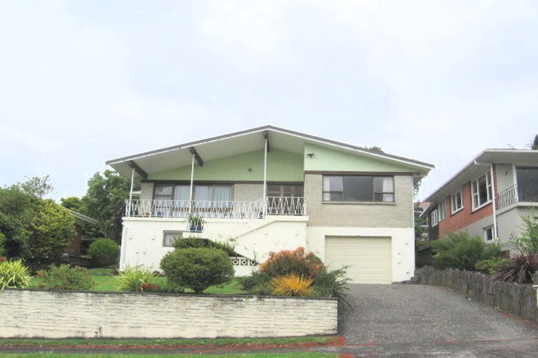 Photo of property in 6 Hamlet Place, Pukekohe, 2120