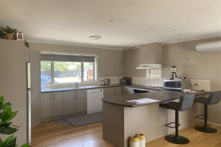 Photo of property in 41 Factory Road, Belfast, Christchurch, 8051