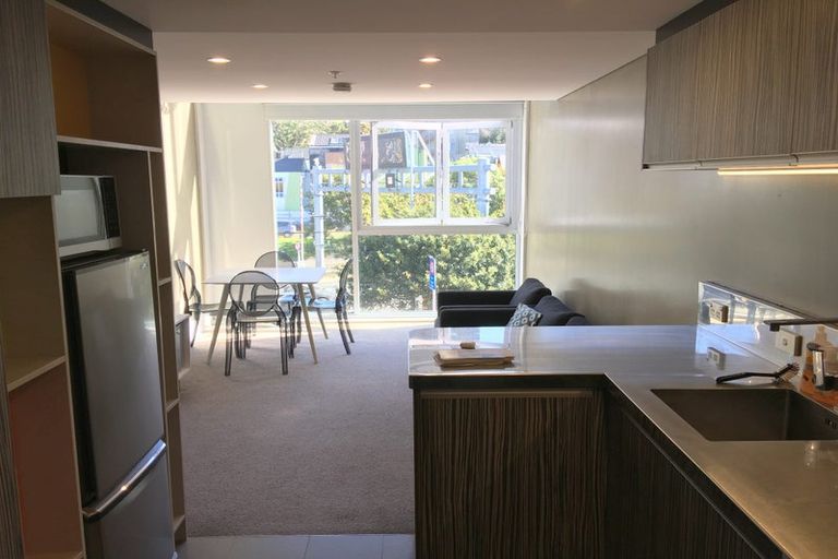 Photo of property in Canvas Apartments, 11/307u Willis Street, Te Aro, Wellington, 6011