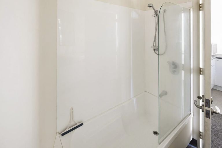 Photo of property in Hume House, 152u9 The Terrace, Wellington Central, Wellington, 6011