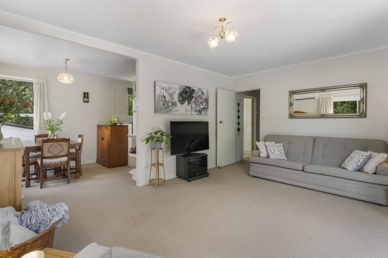 Photo of property in 71 Hartley Terrace, Massey, Auckland, 0614