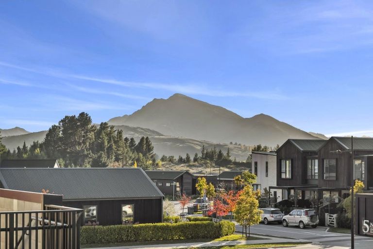 Photo of property in 23/7 Northlake Drive, Wanaka, 9305