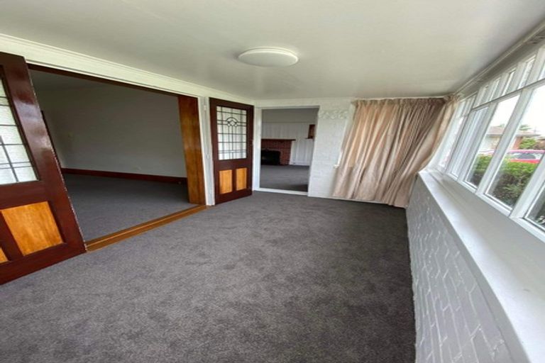 Photo of property in 40 Waimairi Road, Upper Riccarton, Christchurch, 8041