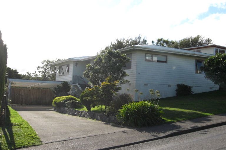Photo of property in 36 Link Road, Newlands, Wellington, 6037