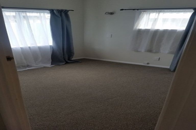 Photo of property in 9 Hill Crescent, Papakura, 2110