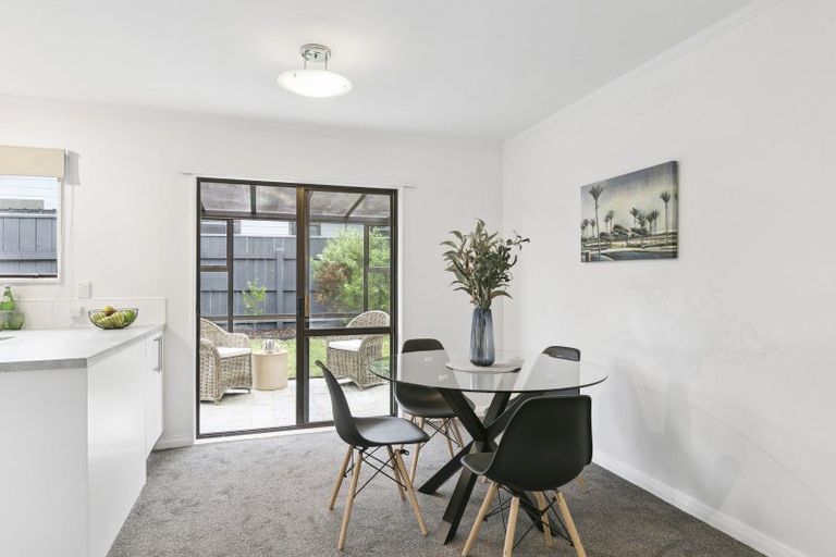 Photo of property in 51 Satara Crescent, Khandallah, Wellington, 6035