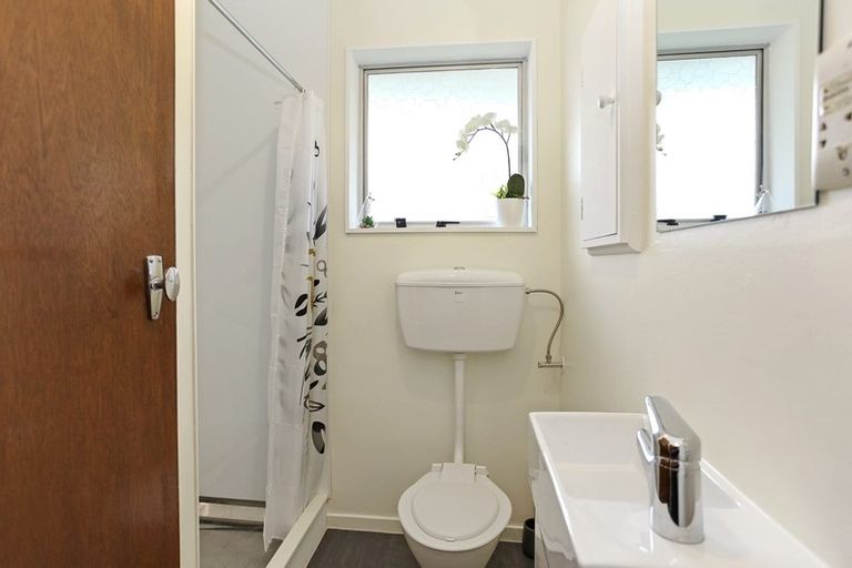 Photo of property in 2/45 Gresford Street, Edgeware, Christchurch, 8013