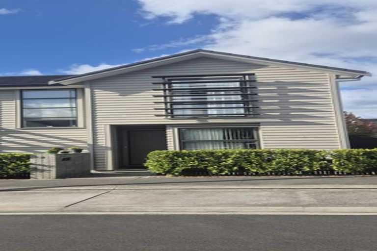 Photo of property in 8 Tiger Moth Street, Hobsonville, Auckland, 0616