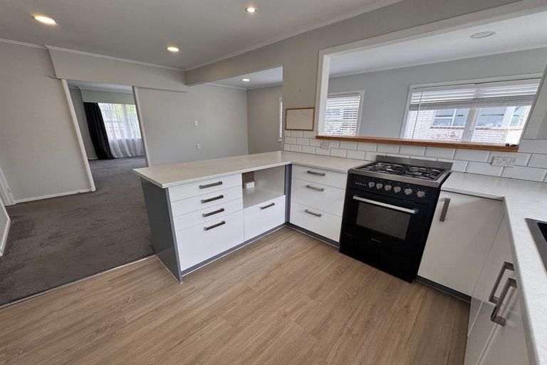 Photo of property in 13 Joyce Street, Pahurehure, Papakura, 2113