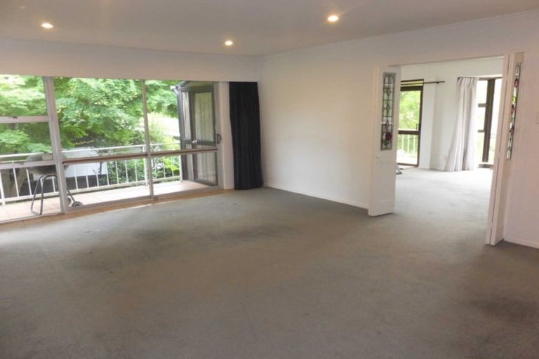 Photo of property in 17 Highland Place, Avonhead, Christchurch, 8042