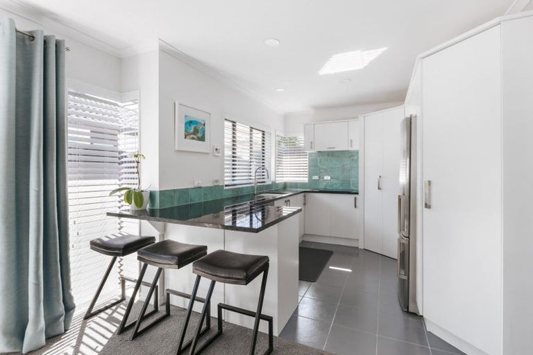 Photo of property in 59 Sandhurst Drive, Papamoa Beach, Papamoa, 3118