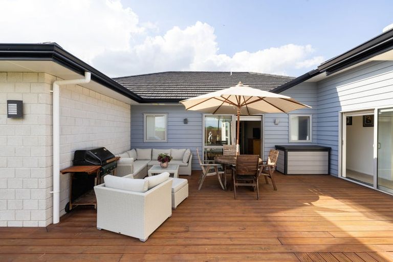 Photo of property in 28 Waireka Road, Rototuna North, Hamilton, 3210