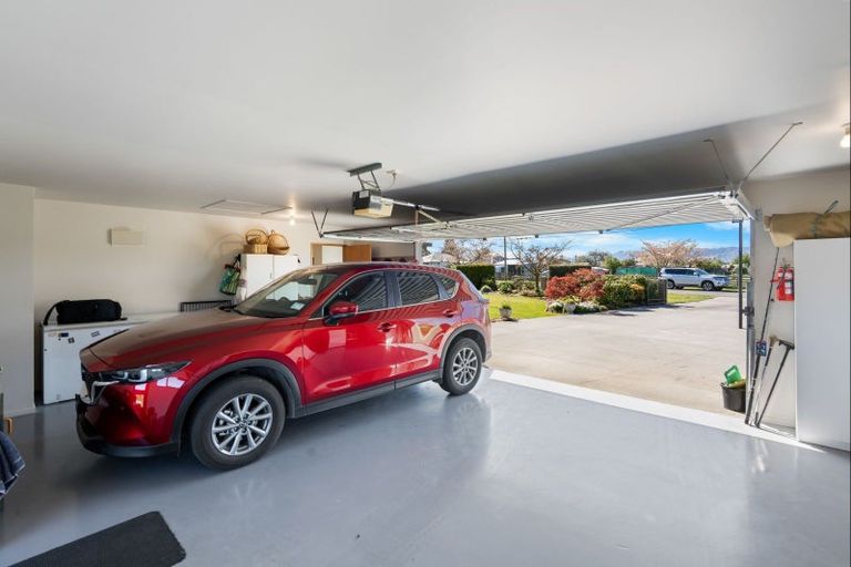 Photo of property in 39 Montrose Avenue, Culverden, 7392