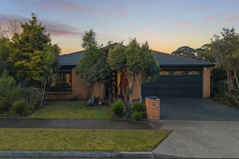 Photo of property in 11 Harry Shaw Way, Raumati South, Paraparaumu, 5032