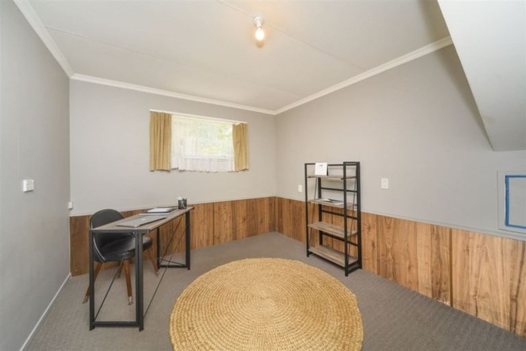 Photo of property in 9 Kaimanawa Street, Kelvin Grove, Palmerston North, 4414