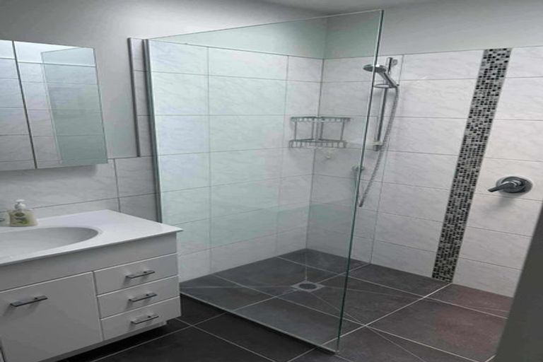 Photo of property in 3/60 Garden Road, Avalon, Lower Hutt, 5011