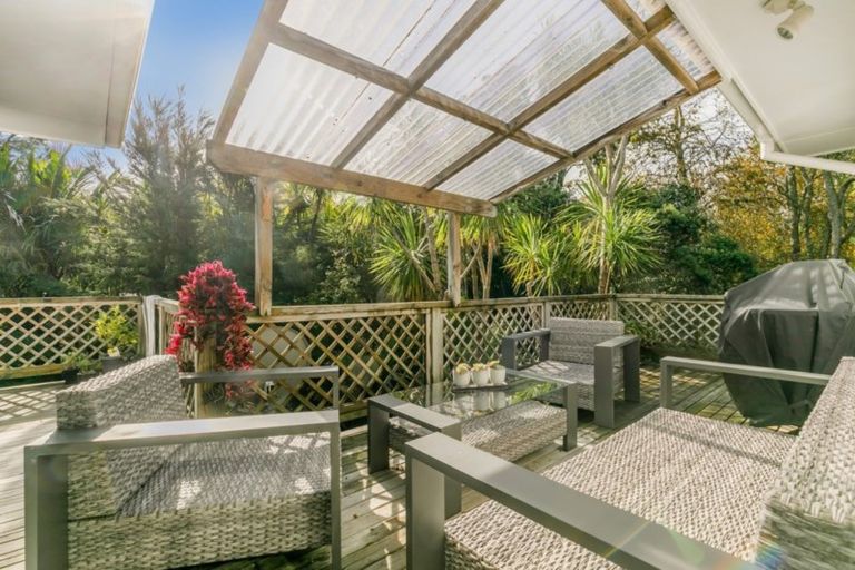 Photo of property in 42 Infidel Place, Torbay, Auckland, 0630