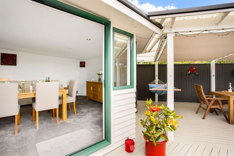 Photo of property in 22a/1 Tomo Street, New Lynn, Auckland, 0600
